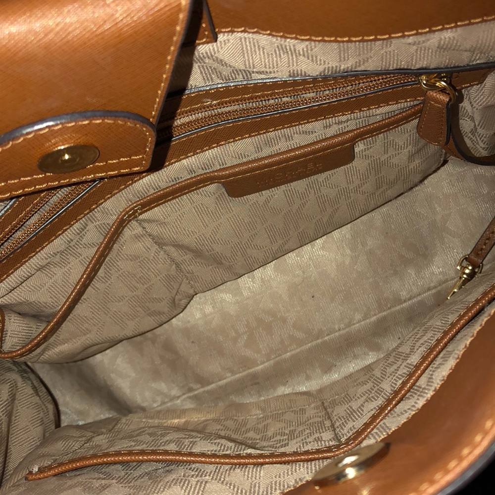 Michael Kors purse - Picture 2 of 2